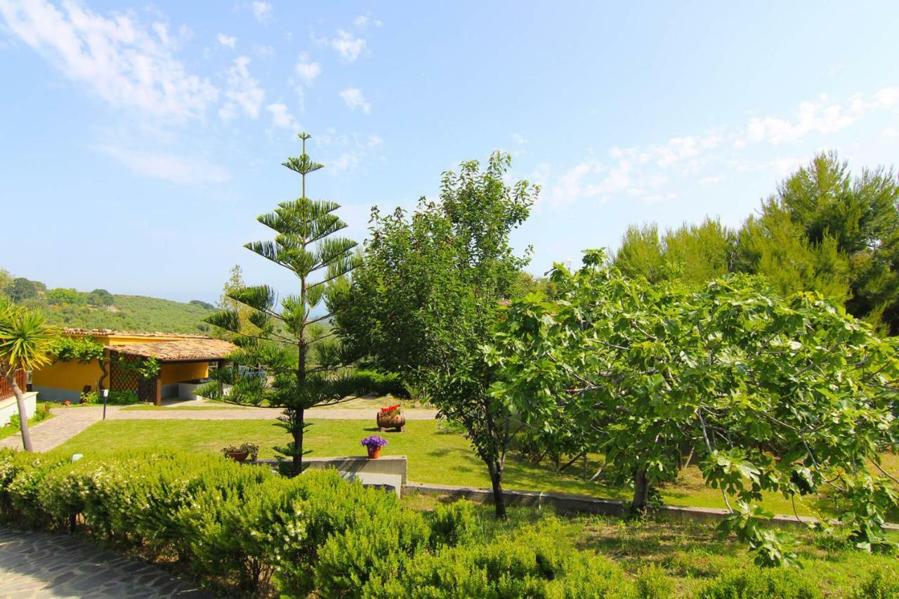 Agriturismo Vulcano Mirto Crosia Buitenkant foto